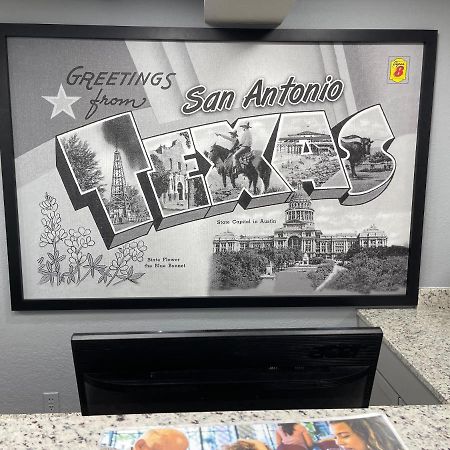 Super 8 By Wyndham San Antonio Downtown Ne Hotel Exterior foto