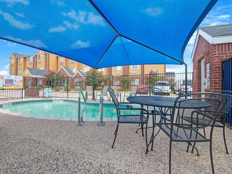 Super 8 By Wyndham San Antonio Downtown Ne Hotel Exterior foto